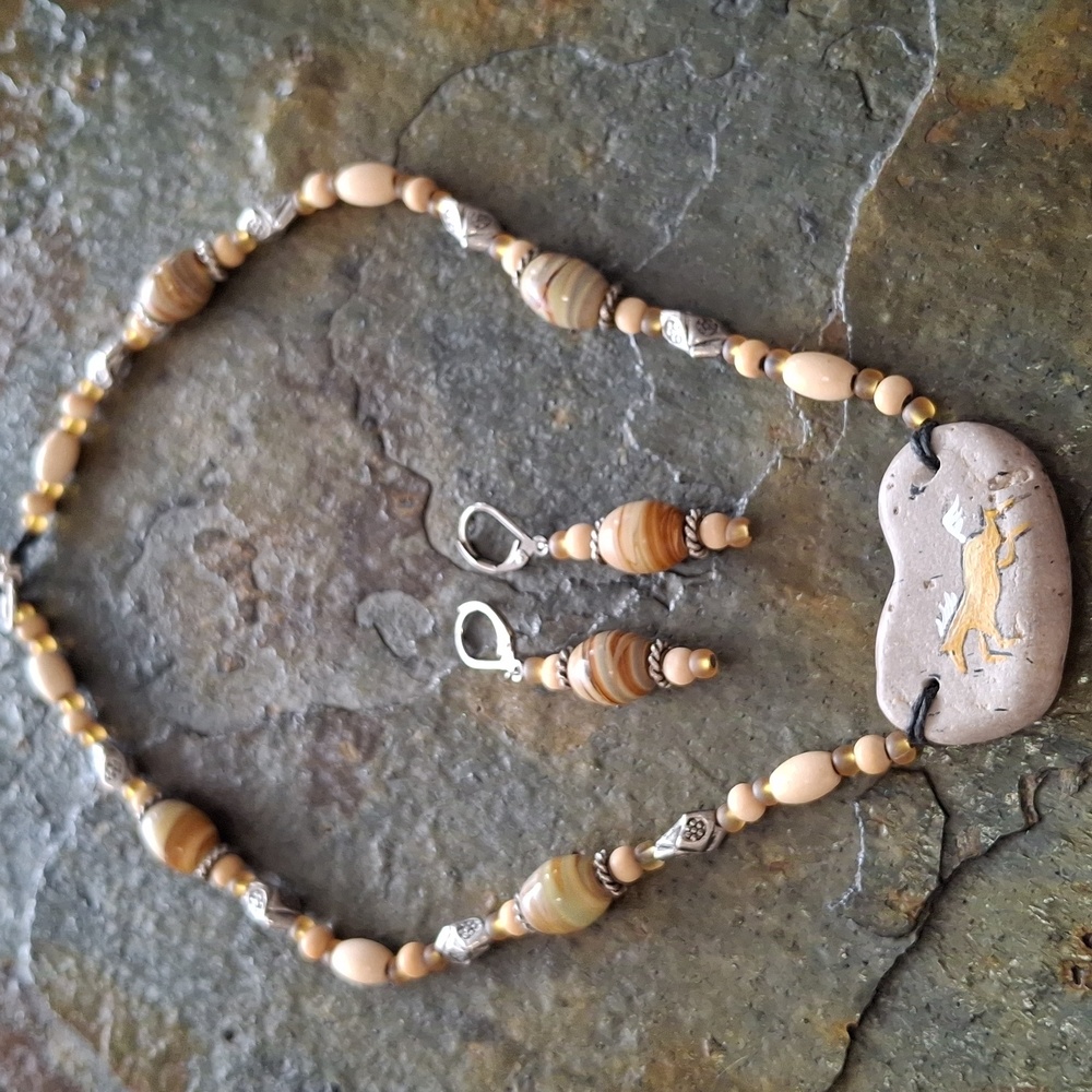 Stunning Handcrafted Stone & Bead Necklace Set - Picture 2 of 10